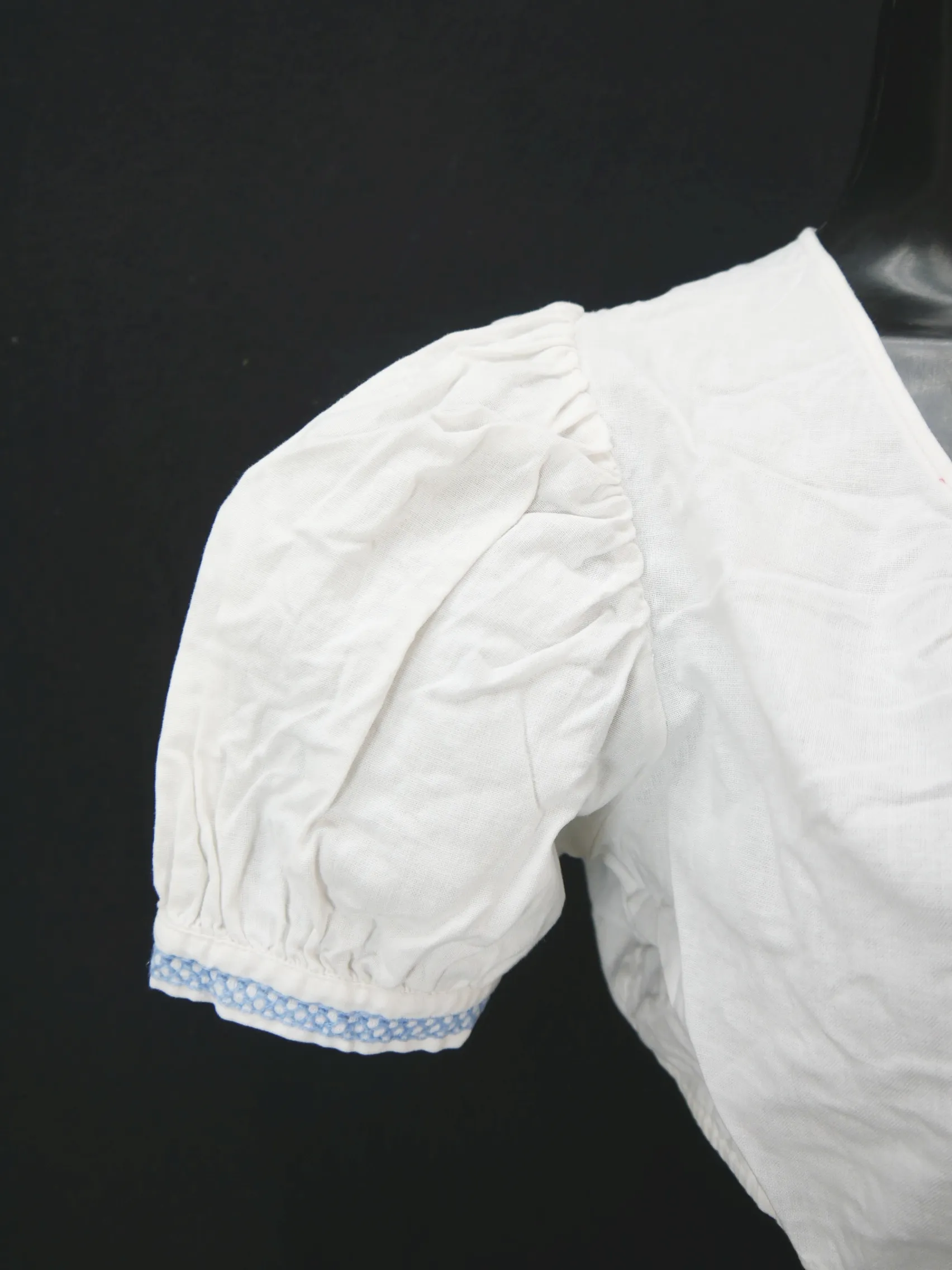 Gr.46 Dirndlbluse weiß Bluse für Dirndl Baumwolle mit Stickerei B10454